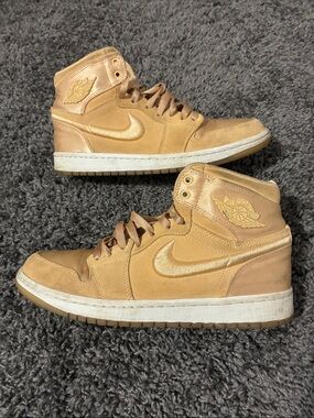 Jordan 1 mid